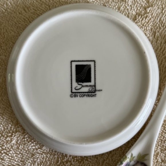 Adorable Kitten/Floral cup and saucer set - Picture 10 of 11